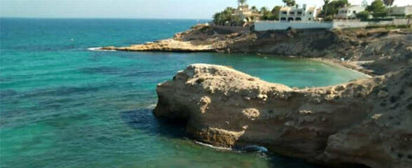 Playa del Amerador junto a la casa vacacional Casita Luna Mora